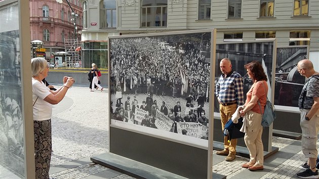 Výstava fotografií k srpnu 1968