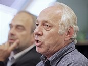 éf ASO Bohumír Dufek na tiskové konferenci odborá. (16. ervna 2011)