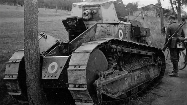 Francouzsk armda pouvala star tanky Renault FT-17 jet bhem bitvy o Francii v kvtnu a ervnu 1940. Tento ji dobojoval.