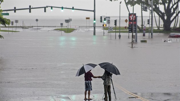 Havajsk ostrovy zashl hurikn Lane (23. srpna 2018).