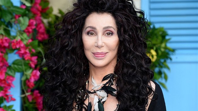 Zpvaka Cher na svtov premie filmu Mamma Mia! Here We Go Again (16. ervence 2018, Londn)