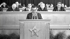 Ředitel Ekonomického ústavu ČSAV Ota Šik na XIII. sjezdu KSČ v roce 1966. Za... Ředitel Ekonomického ústavu ČSAV Ota Šik na XIII. sjezdu KSČ v roce 1966. Za...