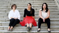 Zakladatelky projektu Nevyhořím Zuzana Špačková (vpravo), Karolína Tkáčová... Zakladatelky projektu Nevyhořím Zuzana Špačková (vpravo), Karolína Tkáčová...