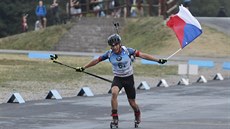 Michal Krčmář se blíží do cíle závodu smíšených šfatet. Michal Krčmář se blíží do cíle závodu smíšených šfatet.