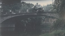 Fotograf Pavel Odstrčil nafotil v polovině 70. let minulého století nehodu... Fotograf Pavel Odstrčil nafotil v polovině 70. let minulého století nehodu...