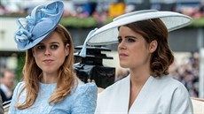 Princezny Beatrice a Eugenie (dostihy Royal Ascot, 19. června 2018) Princezny Beatrice a Eugenie (dostihy Royal Ascot, 19. června 2018)