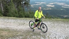 Jágr objevil kouzlo elektrokola a je z něj nadšený. Jágr objevil kouzlo elektrokola a je z něj nadšený.