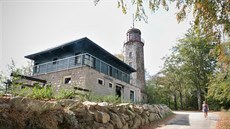 Dlouho zavřená chata u rozhledny nad Prosečí opět láká turisty. Dlouho zavřená chata u rozhledny nad Prosečí opět láká turisty.