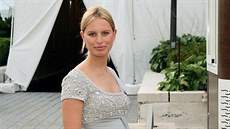 V září 2009 si těhotná Karolína vyrazila do newyorské Metropolitní opery. Na... V září 2009 si těhotná Karolína vyrazila do newyorské Metropolitní opery. Na...