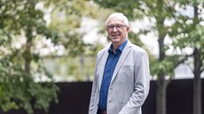 Kandidát do Senátu v Praze 4, bývalý šéf Akademie věd Jiří Drahoš, který se... Kandidát do Senátu v Praze 4, bývalý šéf Akademie věd Jiří Drahoš, který se...