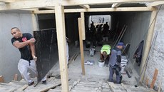 Rekonstrukce podchodu pod silnicí poblíž základní školy na Střekově a s tím... Rekonstrukce podchodu pod silnicí poblíž základní školy na Střekově a s tím...