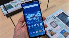 LG G7 One LG G7 One