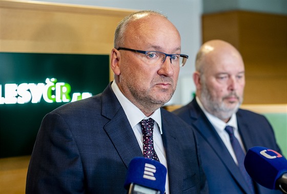 Josef Vojáek (vlevo) se ujal 3. záí 2018 funkce generálního editele státního...