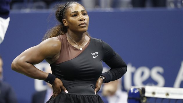 Amerianka Serena Williamsov se zlob ve finle US Open.