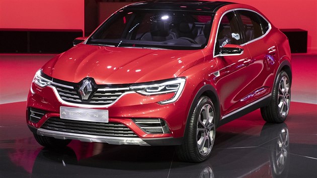 Kup SUV Renault Arkana pi premie na autosalonu v Moskv