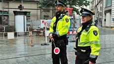 Strážníci v Brně kontrolují nově zavedené rezidentní parkování. Strážníci v Brně kontrolují nově zavedené rezidentní parkování.