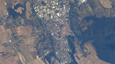 Fotografie Znojma pořízená 17. srpna 2018 z Mezinárodní vesmírné stanice ISS. Fotografie Znojma pořízená 17. srpna 2018 z Mezinárodní vesmírné stanice ISS.