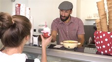 Zmrzlina za 3 koruny? Co to strhlo jsem ještě nezažil, říká zmrzlinář Zmrzlina za 3 koruny? Co to strhlo jsem ještě nezažil, říká zmrzlinář