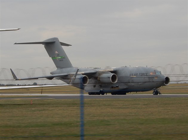 U.S. AIR FORCE NA RUZYNI