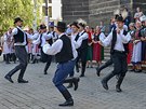 Rumunský lidový taneční soubor na návštěvě v Chrudimi Rumunský lidový taneční soubor na návštěvě v Chrudimi