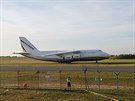 Antonov AN 124 Ruslan v Praze Antonov AN 124 Ruslan v Praze