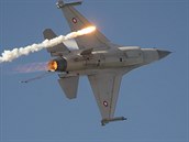 Dánská F-16 na Dnech NATO. Dánská F-16 na Dnech NATO.