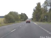 Řidič v cizím autě ujížděl hlídce na Chebsku Řidič v cizím autě ujížděl hlídce na Chebsku