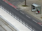 Oprava přinesla do Vinohradské překážky.
