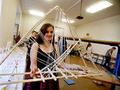 Studenti Střední průmyslové školy stavební v Kudelově ulici v Brně soutěžili ve... Studenti Střední průmyslové školy stavební v Kudelově ulici v Brně soutěžili ve...