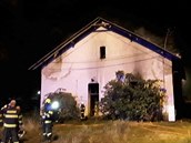 Při požáru drážního domku se v Prostějově nadýchali kouře čtyři lidé, tři... Při požáru drážního domku se v Prostějově nadýchali kouře čtyři lidé, tři...