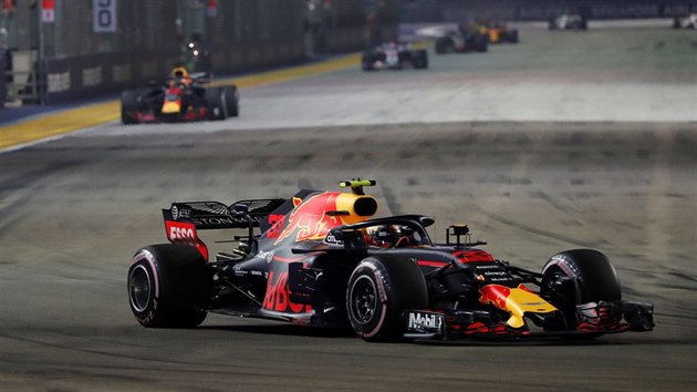 Pilot stje Red Bull Max Verstappen bhem Velk ceny Singapuru
