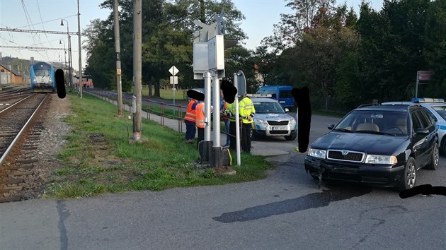 koda Octavia po stetu s vlakem u Letohradu (10. z 2018)