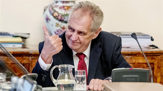 Prezident Milo Zeman dorazil na steden jednn vldy Andreje Babie, kter schvaluje nvrh sttnho rozpotu na rok 2019 (19. 9. 2018).