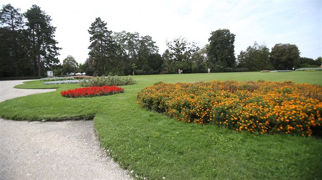 Krom honosnho sdla Lichtentejn uchvacuje turisty v Lednici i park, kter se svoj rozlohou ad mezi nejvt v esku.