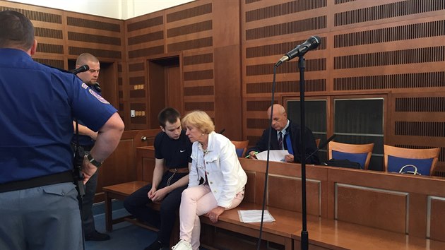 Dvacetilet Vitalijus ervonikovas z Litvy u Krajskho soudu v Hradci Krlov (10. 9. 2018)