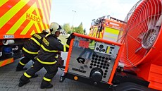 V ostravském supermarketu Albert hořelo. Oheň vznikl v elektrické rozvodné... V ostravském supermarketu Albert hořelo. Oheň vznikl v elektrické rozvodné...