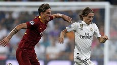 Momentka z utkání Ligy mistrů mezi Realem Madrid a AS Řím. Mladý Nicolo Zaniolo... Momentka z utkání Ligy mistrů mezi Realem Madrid a AS Řím. Mladý Nicolo Zaniolo...