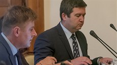 Kandidát na ministra zahraničí Tomáš Petříček se současným šéfem české... Kandidát na ministra zahraničí Tomáš Petříček se současným šéfem české...