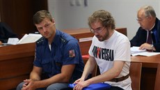 Petr Křístek se kvůli zabavenému harddisku s ukradenými bitcoiny pokusil... Petr Křístek se kvůli zabavenému harddisku s ukradenými bitcoiny pokusil...