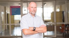 Tomáš Melichar je ředitelem soukromé EUC Kliniky Zlín (dříve nemocnice Atlas). Tomáš Melichar je ředitelem soukromé EUC Kliniky Zlín (dříve nemocnice Atlas).