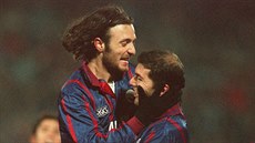 Rok 1996: Christophe Dugarry (vlevo) a Zinédine Zidane oslavují trefu svého... Rok 1996: Christophe Dugarry (vlevo) a Zinédine Zidane oslavují trefu svého...