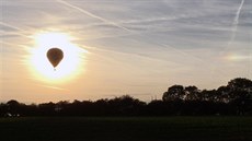 Horkovzdušný balon v záři zapadajícího funkce Horkovzdušný balon v záři zapadajícího funkce