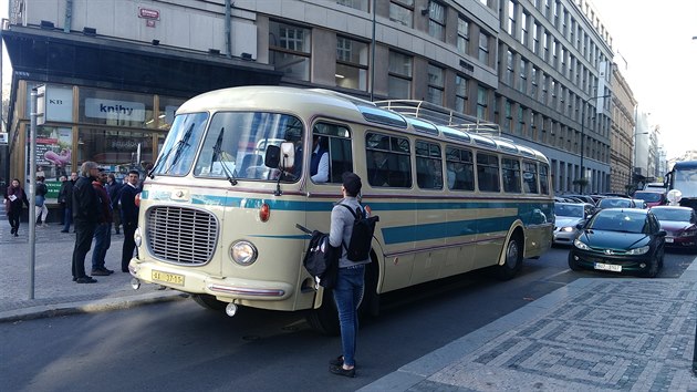 Autobus