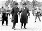 Prezident T. G. Masaryk v doprovodu pedsedy vldy Antonna vehly pichzej...