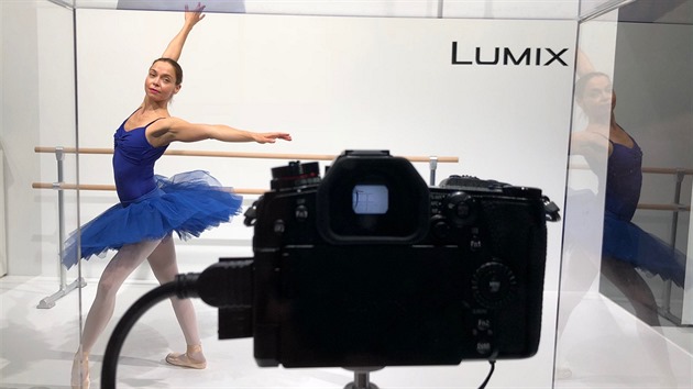 Photokina 2018 byla ve znamení nástupu plnoformátových bezzrcadlovek. Photokina 2018 byla ve znamení nástupu plnoformátových bezzrcadlovek.