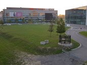 Pozemek pro věžák leží mezi obchodním centrem Nová Karolina a tzv.... Pozemek pro věžák leží mezi obchodním centrem Nová Karolina a tzv....