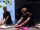 Grafické studio Oficina pro výstavu navrhlo animované simulace a herní systém.