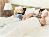 Pražané si stěžují na vzdychání. Řeší to i letáky.
