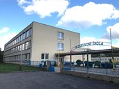 U školy v Příbrami spadl žák z výšky a poranil se. Letěl pro něj vrtulník.... U školy v Příbrami spadl žák z výšky a poranil se. Letěl pro něj vrtulník....