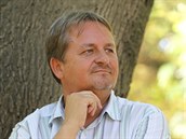 Před deseti lety se Pavel Tošovský z politiky stáhl, teď se do ní vrací jako... Před deseti lety se Pavel Tošovský z politiky stáhl, teď se do ní vrací jako...